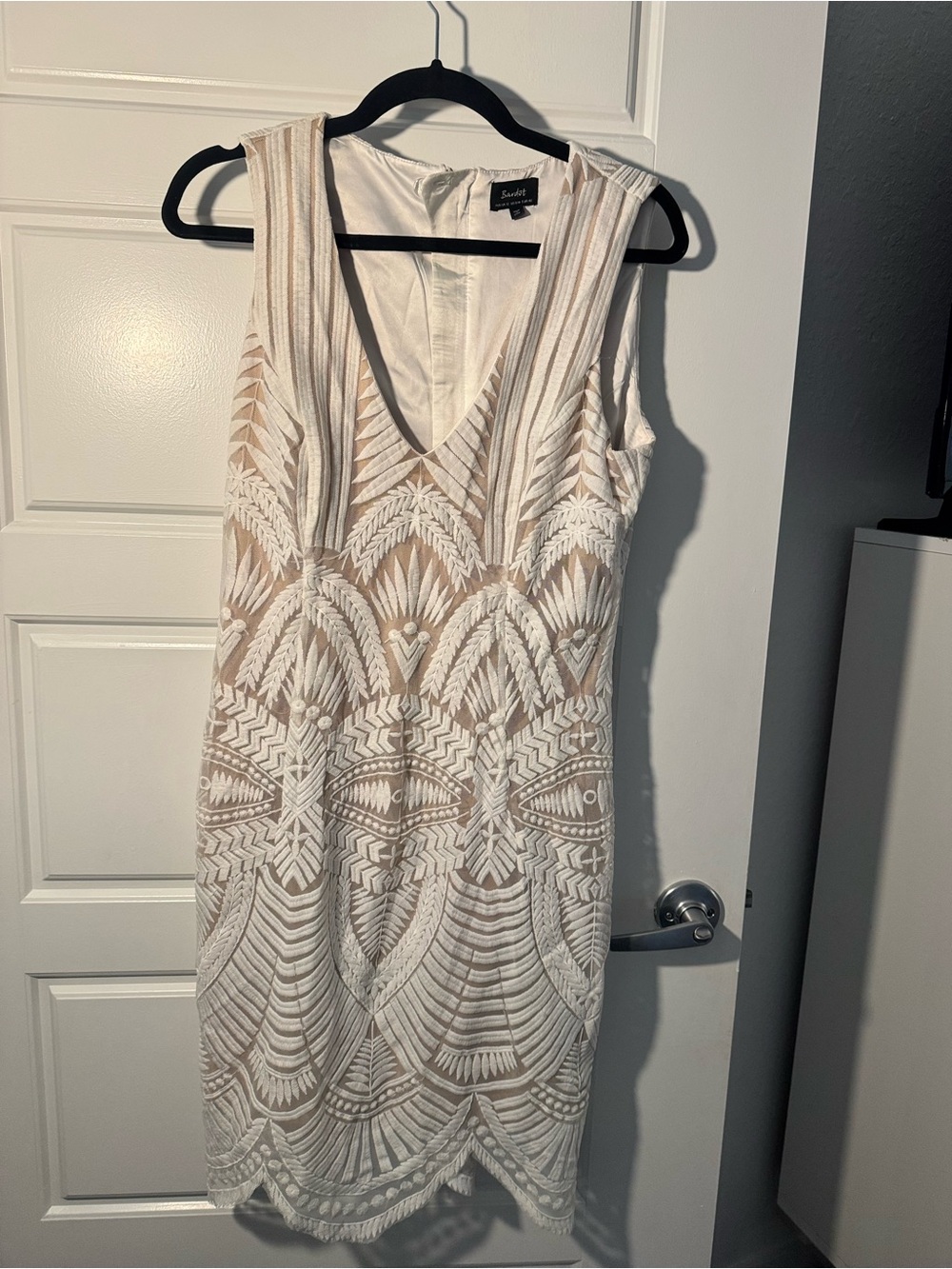 Bardot White & Nude Embroidered V-Neck Sheath Dress